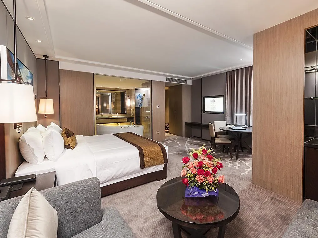 Phoenix Valley Holiday Hotel Zhuhai 3*,